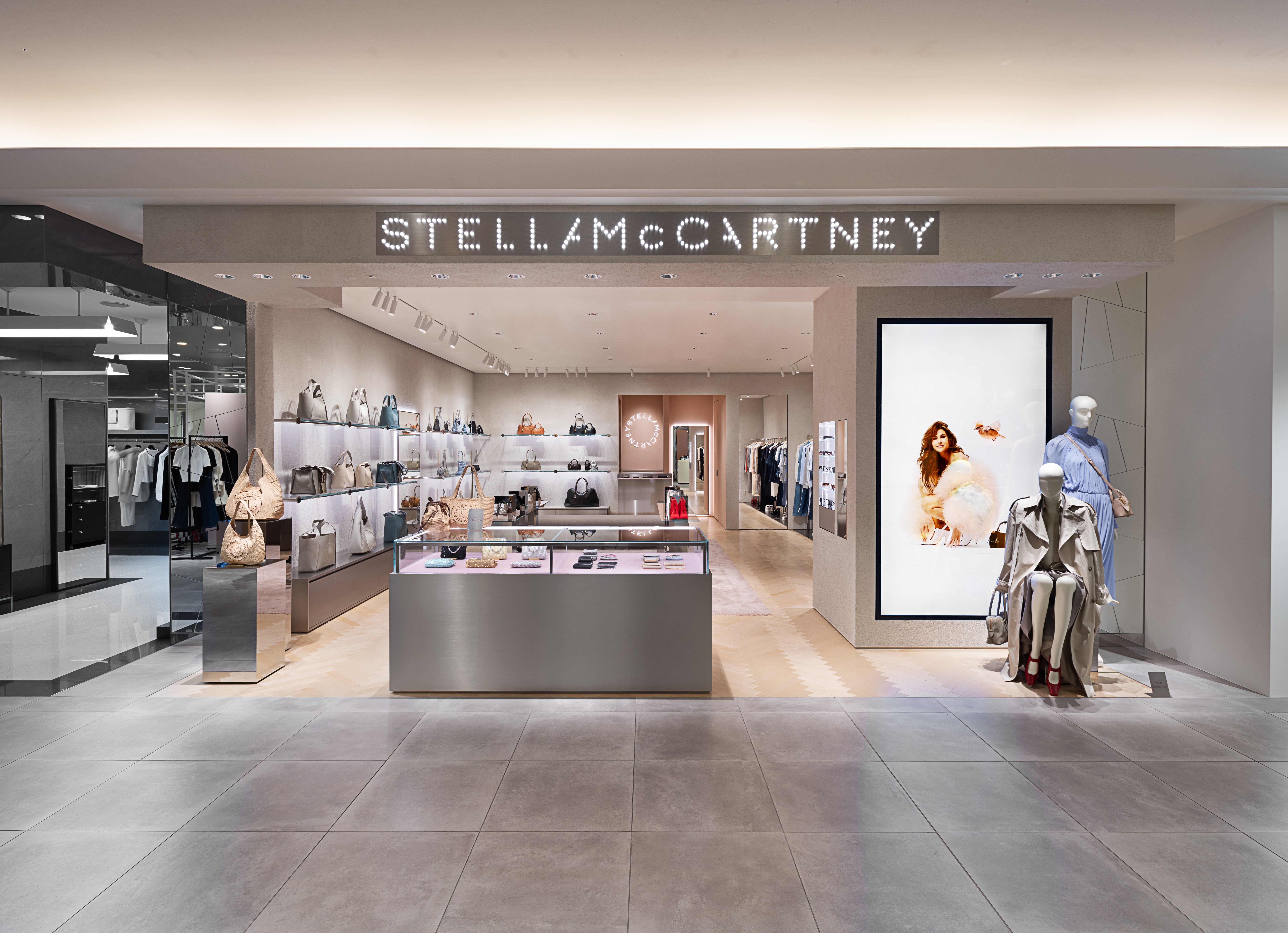 ステラ マッカートニー 阪急うめだ本店 ステラ マッカートニー 阪急うめだ本店